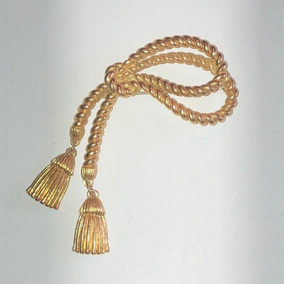 Vintage Satin Gold Tone Braided Rope Dangling Tassel Brooch Shoulder Pin - Picture 1 of 5